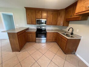 2211 Penhall Dr NE in Huntsville, AL - Building Photo - Building Photo