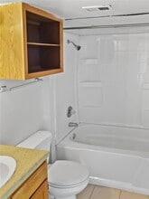 3115 Helms St, Unit 302 in Austin, TX - Building Photo - Building Photo