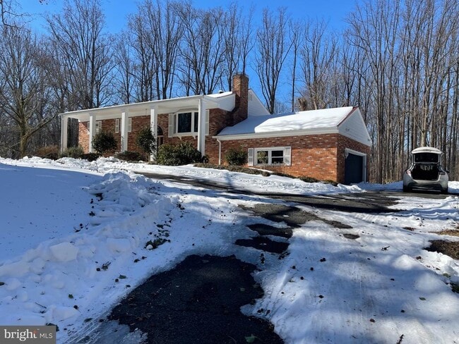 property at 5300 Summit Dr