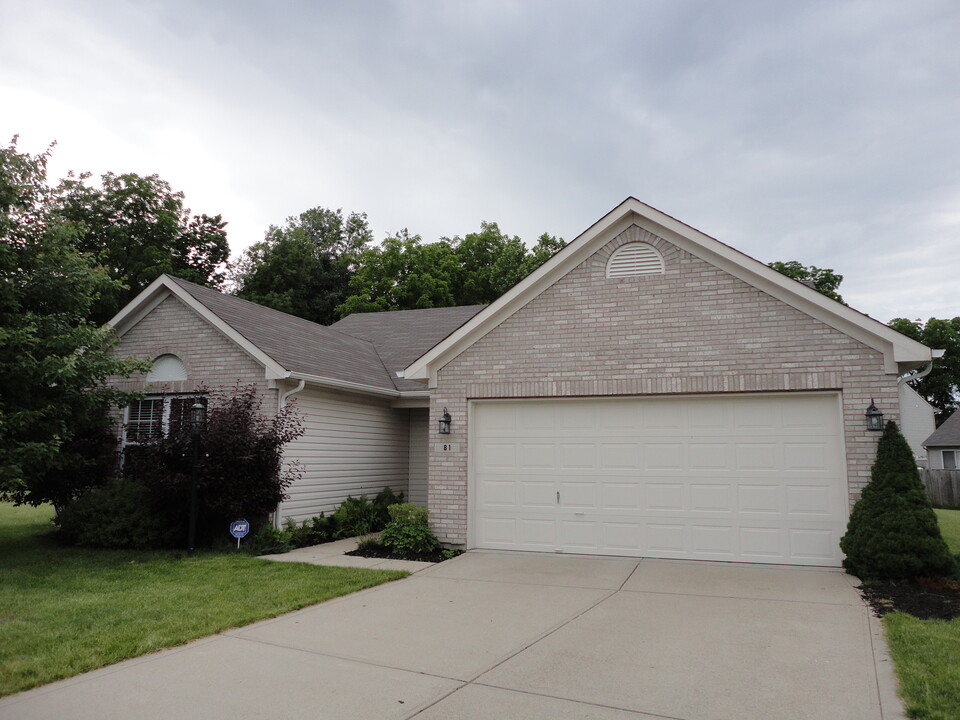 81 W Quail Wood Ln in Westfield, IN - Building Photo