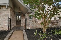 2722 Pepperwood Dr in Sugar Land, TX - Building Photo - Building Photo