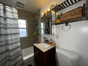 4255 W Nelson St in Chicago, IL - Building Photo - Building Photo