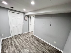 3335 N Kenneth Ave, Unit G in Chicago, IL - Building Photo - Building Photo