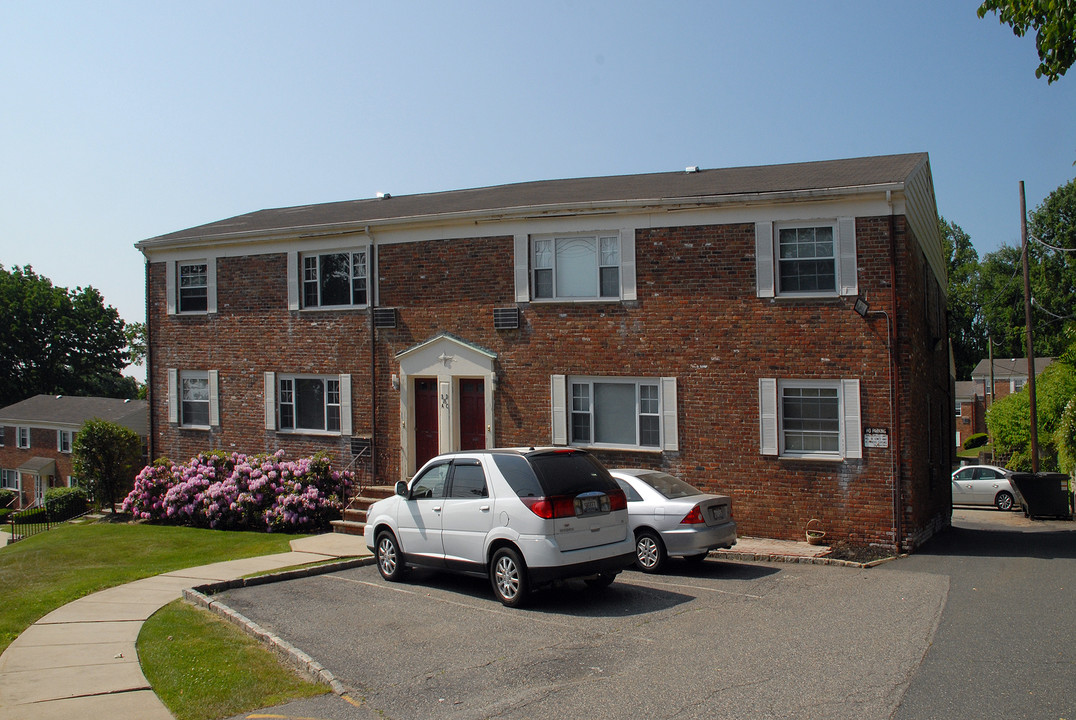 Llewelyn Terrace Apartments in West Orange, NJ - Building Photo