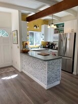 2600 N Fitch Mountain Rd in Healdsburg, CA - Building Photo