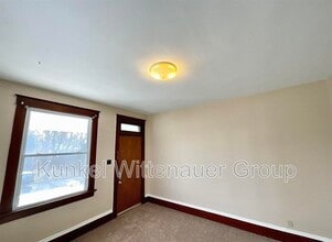 907 N Church St in Belleville, IL - Building Photo - Building Photo