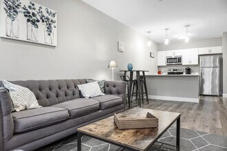 140 Pearl St, Unit SI ID1470152P in Chelsea, MA - Building Photo - Building Photo