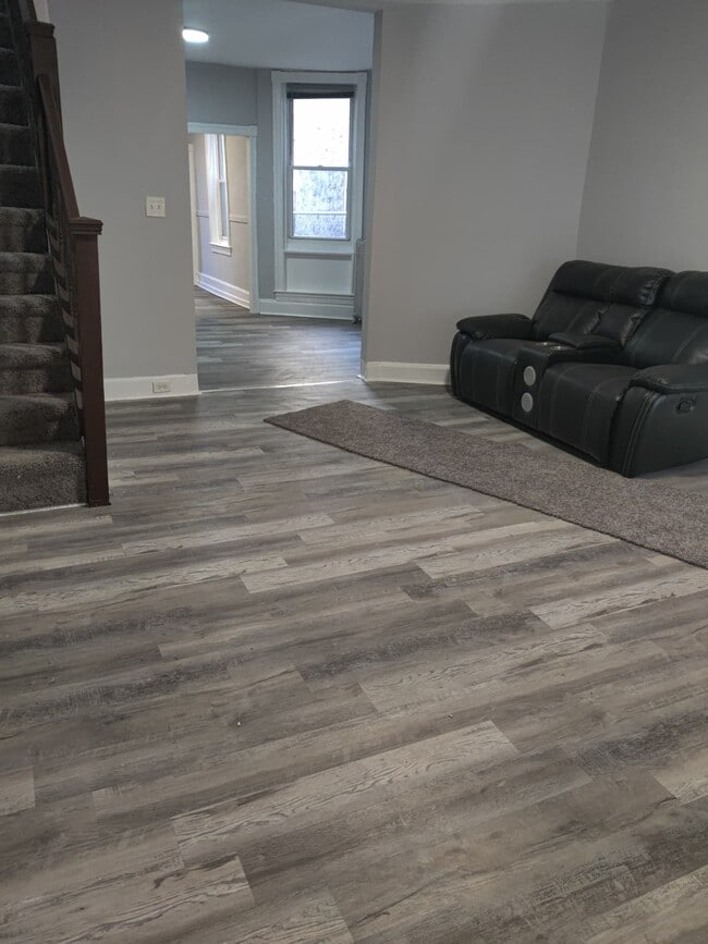 property at 127 E Coulter St