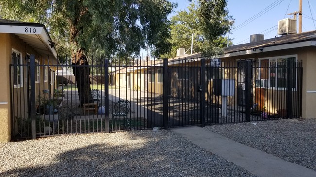 804 33rd St in Bakersfield, CA - Building Photo - Building Photo