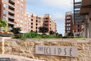 3600 S Glebe Rd in Arlington, VA - Building Photo