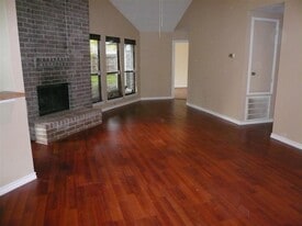 21603 Meadowhill Dr in Spring, TX - Building Photo