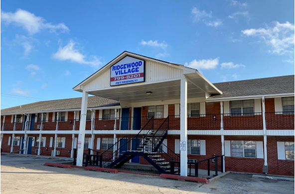 Ridgewood Village Apartments in Moore, OK - Foto de edificio