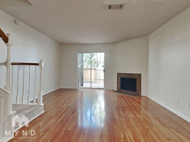 2808 Grants Lake Blvd in Sugar Land, TX - Building Photo - Building Photo