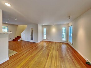 4402 Buena Vista St in Dallas, TX - Building Photo - Building Photo
