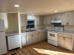 85 Ray Johnson Dr in Lillington, NC - Building Photo - Building Photo