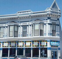 202 S Madison St in Bloomfield, IA - Building Photo