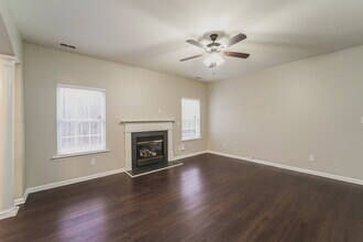 10437 Gold Pan Rd in Charlotte, NC - Building Photo - Building Photo