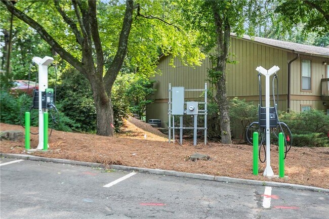 property at 1006 Dunbar Dr