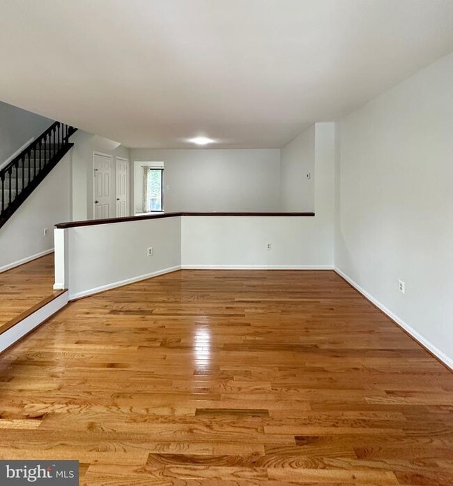 property at 2868 Kelly Square