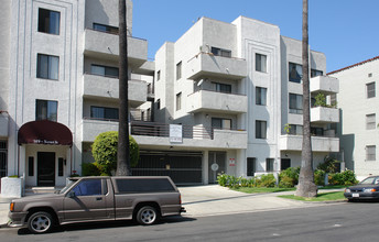 Gramercy Park Plaza in Los Angeles, CA - Building Photo - Building Photo