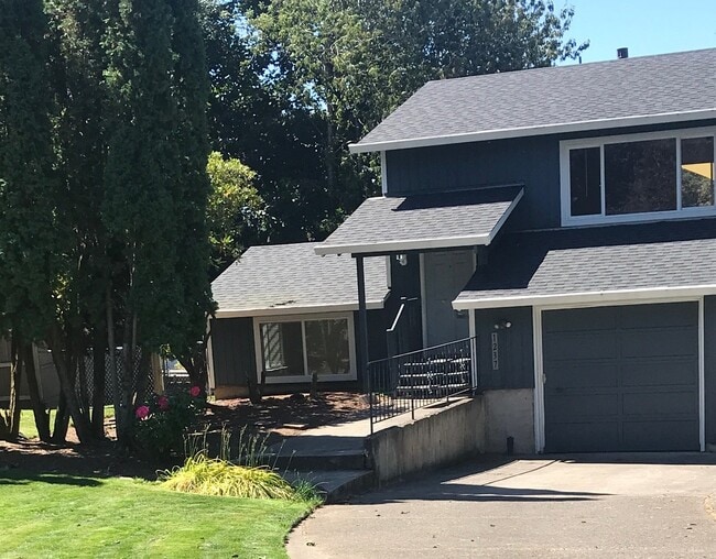 property at 1237 SE Olvera Pl