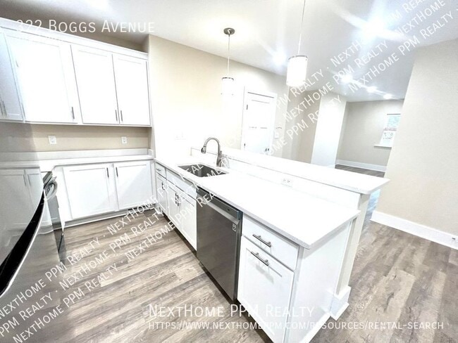 property at 322 Boggs Ave