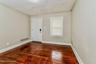 4144 Sunset Ave in Louisville, KY - Building Photo - Building Photo