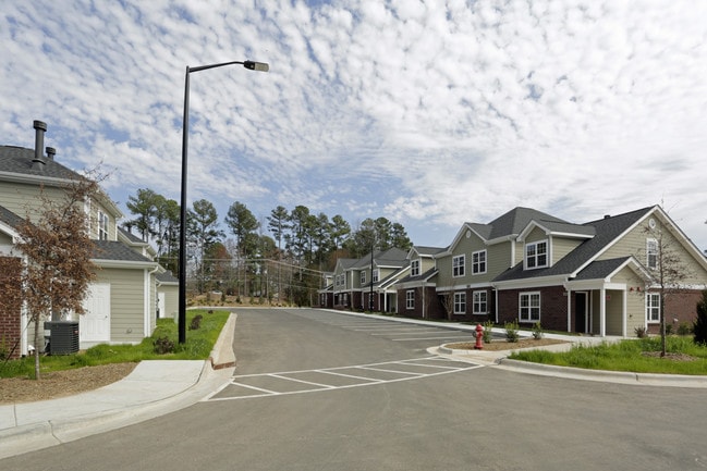 Glenbrook West in Durham, NC - Building Photo - Building Photo