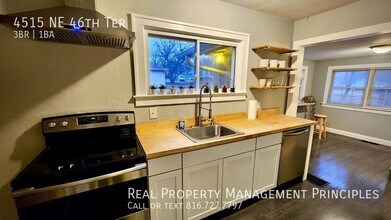 4515 NE 46th Terrace in Kansas City, MO - Building Photo - Building Photo