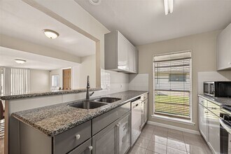 12006 New Brunswick Dr in Houston, TX - Building Photo - Building Photo