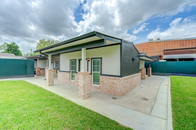 property at 2127 Maximilian St