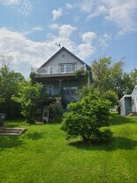 15 E 10th St, Unit 3 in Duluth, MN - Building Photo