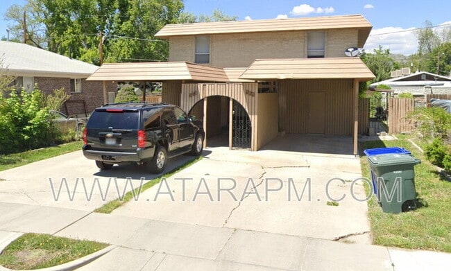 property at 363 Hampton Ave S