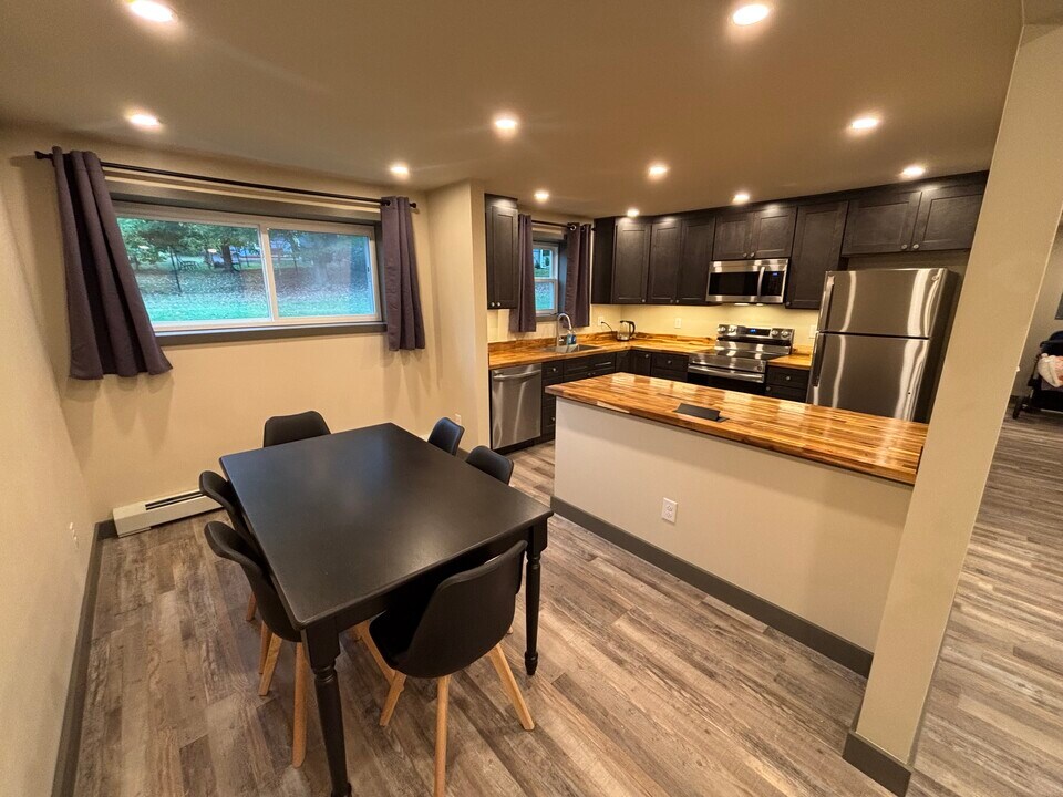 124 Eastern Heights Dr, Unit A in Ithaca, NY - Building Photo