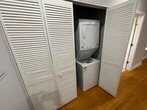 6442 N Hamilton Ave in Chicago, IL - Building Photo - Building Photo