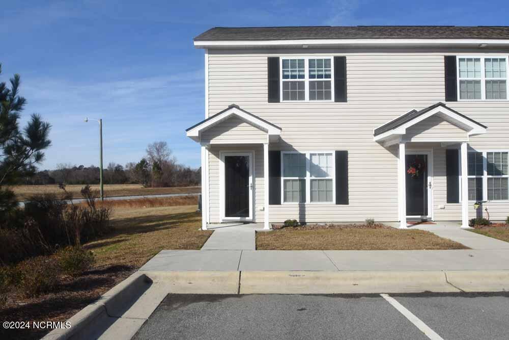 128 Chandler Dr in Greenville, NC - Foto de edificio