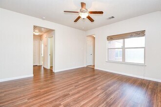 3110 Kainer Meadows Ln in Houston, TX - Foto de edificio - Building Photo