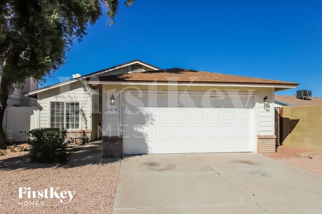 23818 N 38th Ave in Glendale, AZ - Foto de edificio - Building Photo