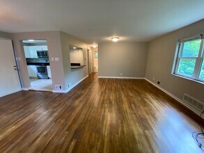 7401-7403-7403 Brighton Rd in Pittsburgh, PA - Building Photo - Building Photo