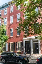 1823 Pine St in Philadelphia, PA - Building Photo - Building Photo