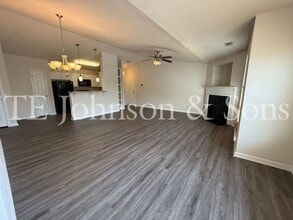 3761 Holmes Creek Pl in Winston-Salem, NC - Foto de edificio - Building Photo