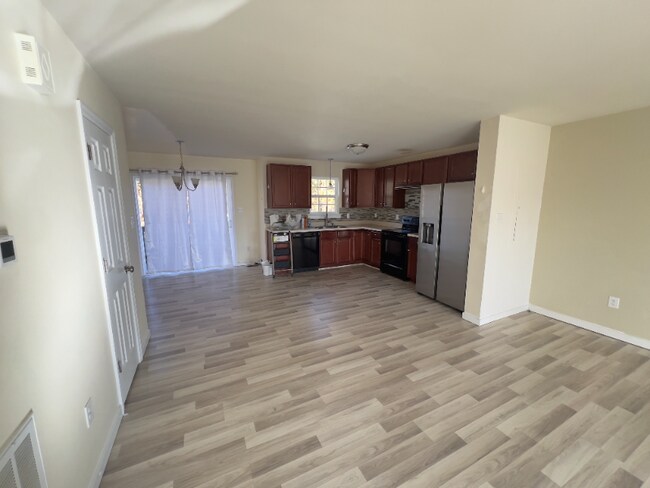 4518 Wistar Rd in Richmond, VA - Foto de edificio - Building Photo