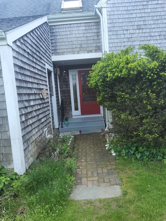 property at 588 River Rd