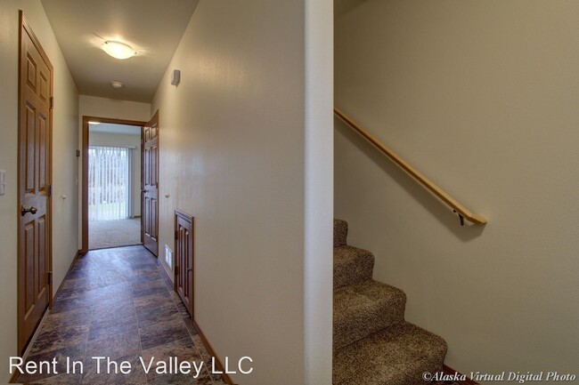 4685 N Baron St in Wasilla, AK - Building Photo - Building Photo