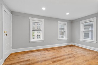 816 Pacific St in Stamford, CT - Building Photo - Building Photo
