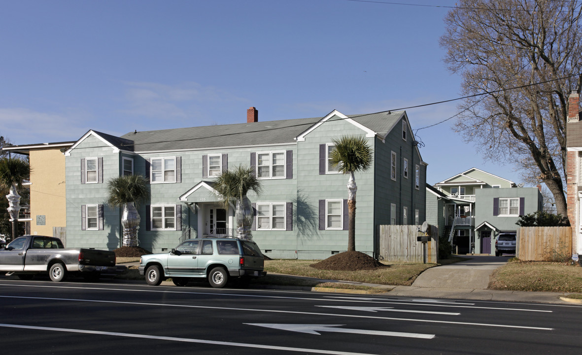 423-425 22nd St in Virginia Beach, VA - Building Photo