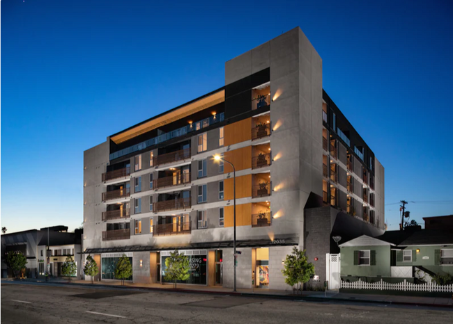 Picasso Brentwood in Los Angeles, CA - Foto de edificio - Building Photo