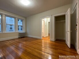 1167 Boylston St, Unit 14 in Boston, MA - Building Photo
