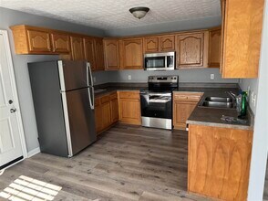 352 Paddle Wheel St in Bowling Green, KY - Building Photo - Building Photo