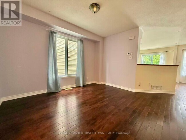 45 RODEO Dr in Ottawa, ON - Building Photo - Building Photo